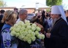 Громада Іоано-Богословського храму вітає митрополита Епіфанія