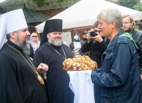 Громада Іоано-Богословського храму вітає предстоятеля ПЦУ 