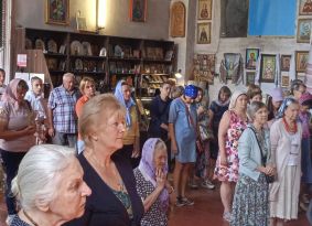 О 9.00 в нашому храмі перед Літургією хвилина мовчання